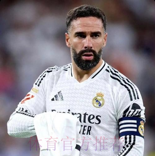 马卡:卡瓦哈尔将伤缺一整年 皇马有意补强后防线 马卡:卡瓦哈尔将伤缺一整年 皇马有意补强后防线